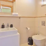 Pasakoey Guest house *