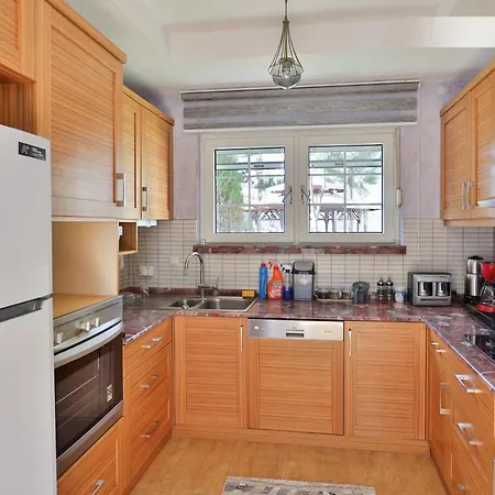 Pasakoey Gæstehus Side