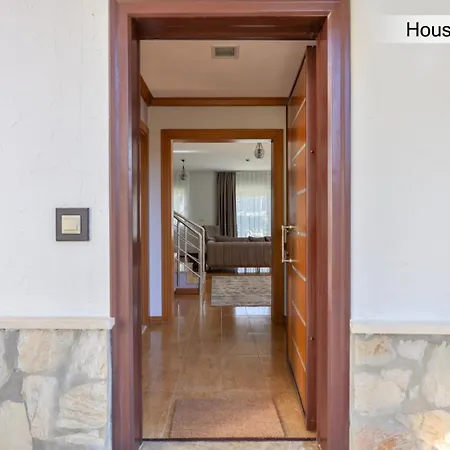 Pasakoey Gæstehus Side